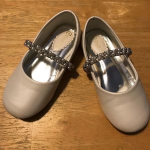 Little girls dress shoes size 9.